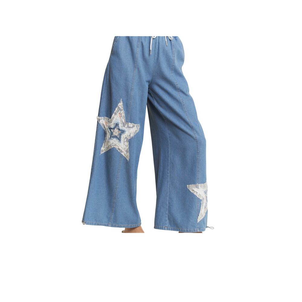 Davi & Dani Size Size Medium Star Patch Jeans
